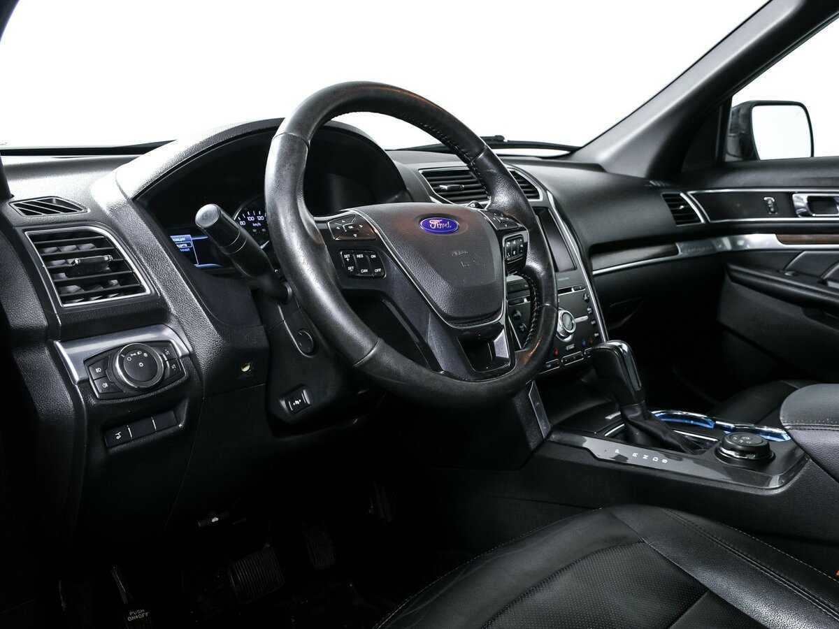Ford Explorer б/у, 2016, Автоматическая. Фото: #9