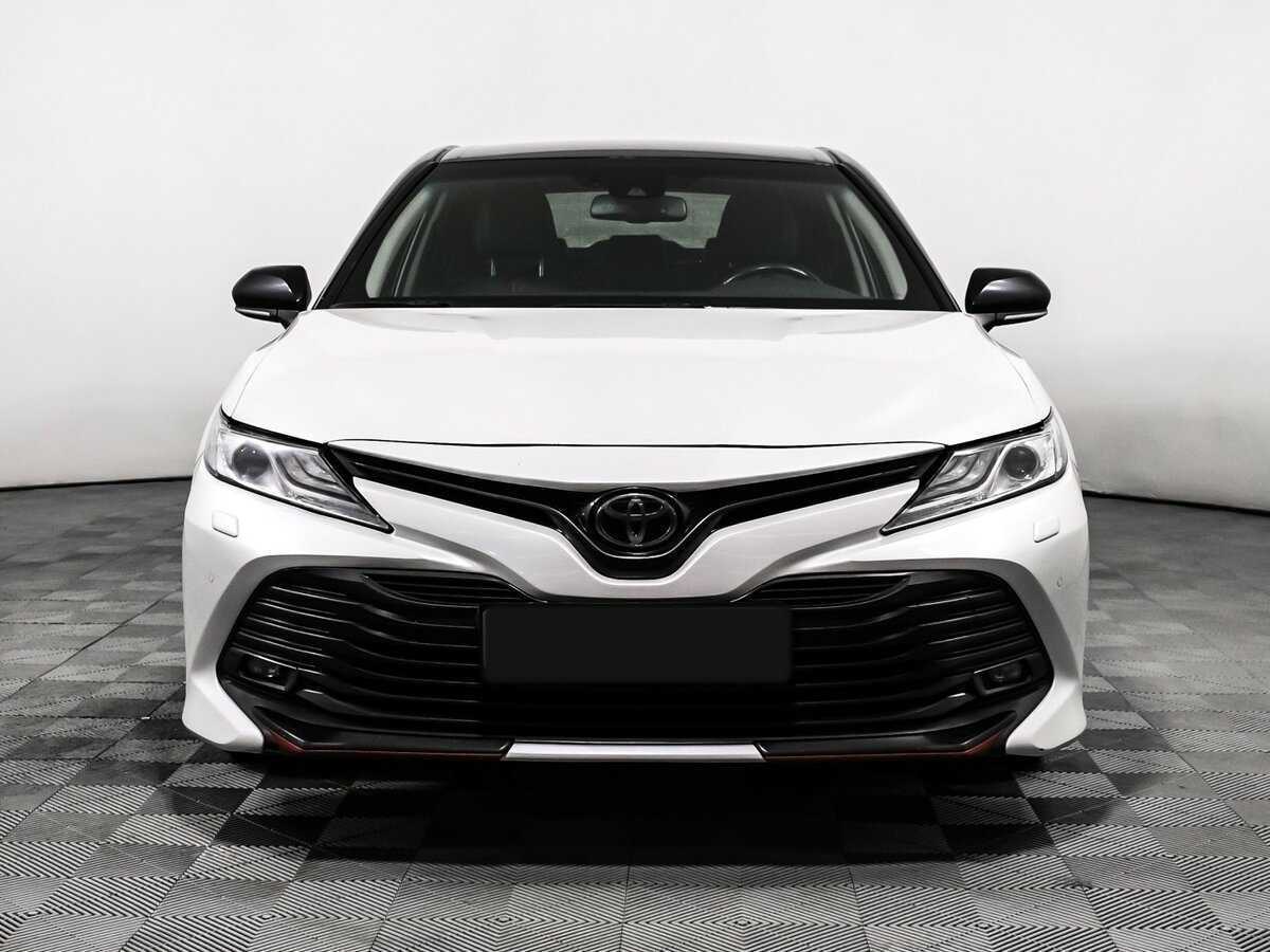 Toyota Camry б/у, 2020, Автоматическая. Фото: #1
