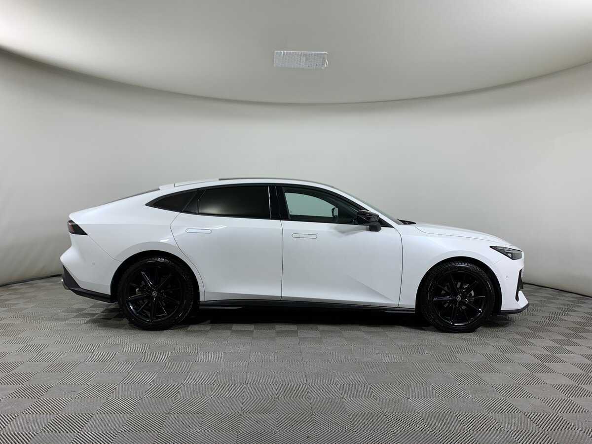 Changan UNI-V б/у, 2024, Роботизированная. Фото: #3