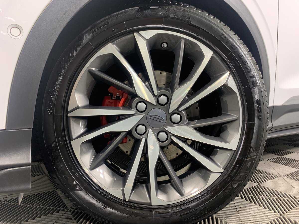 Geely Coolray б/у, 2023, Роботизированная. Фото: #9