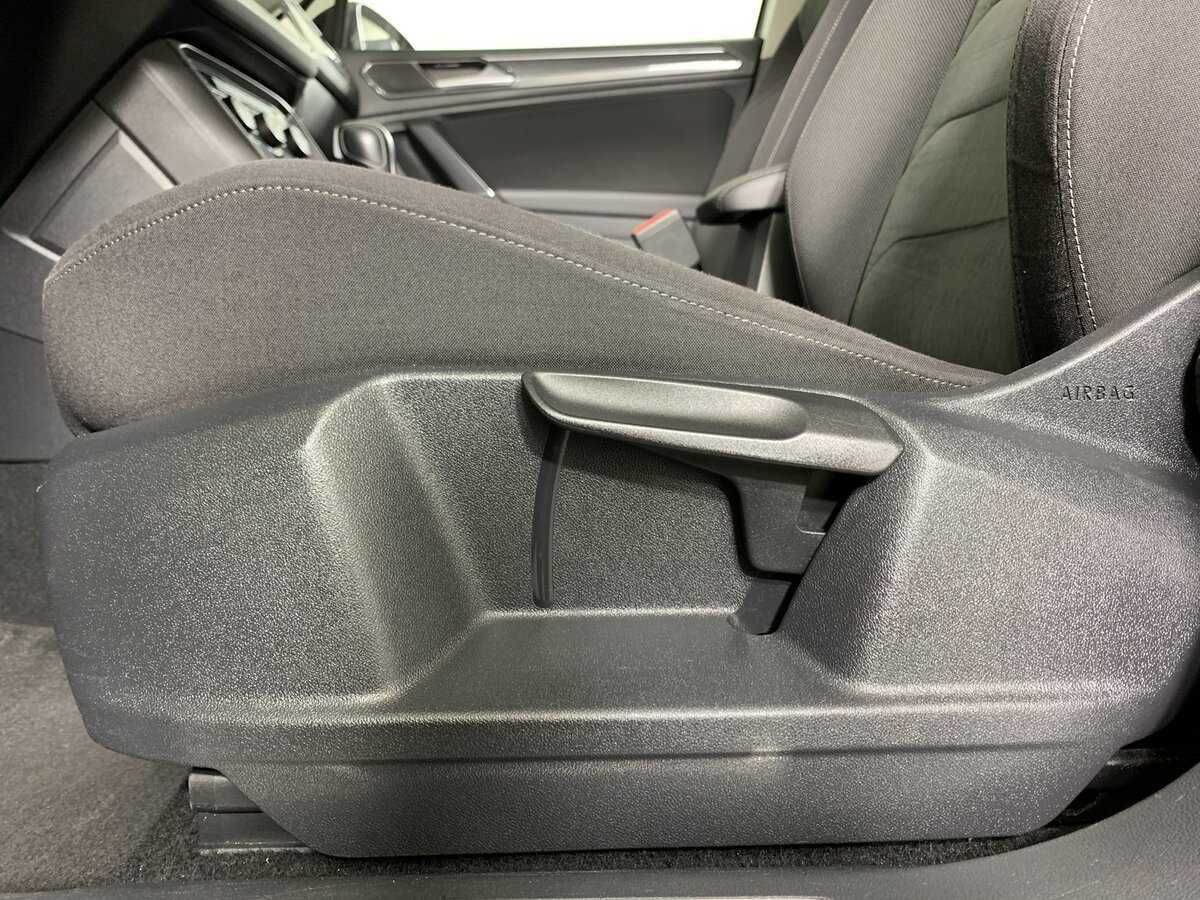 Volkswagen Tiguan б/у, 2018, Роботизированная. Фото: #15