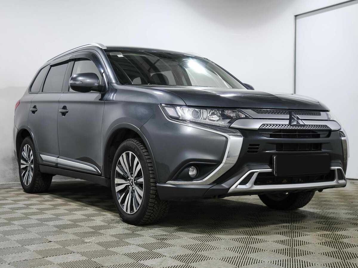 Mitsubishi Outlander б/у, 2018, Вариатор. Фото: #2