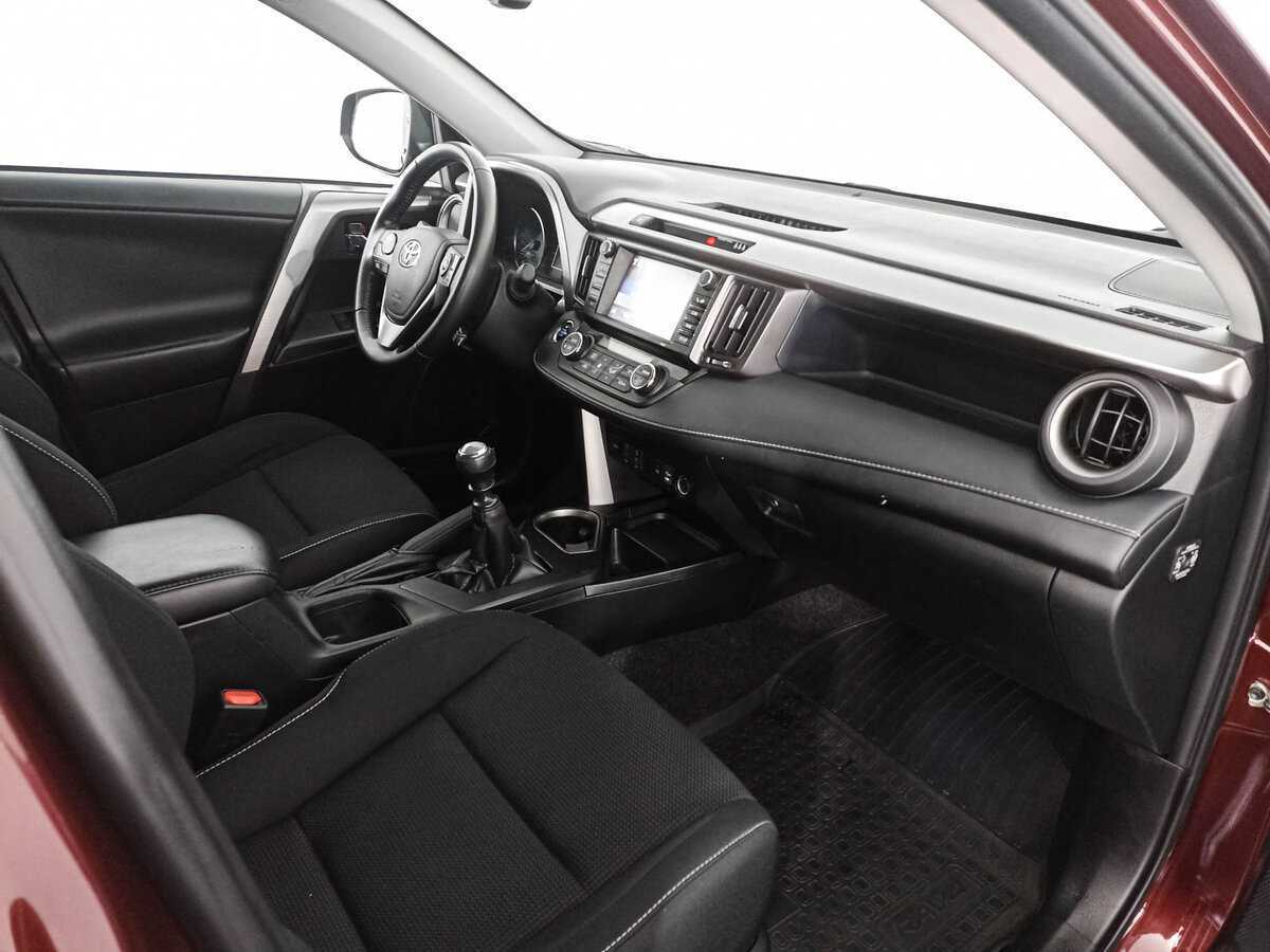 Toyota RAV4 б/у, 2019, Механическая. Фото: #10