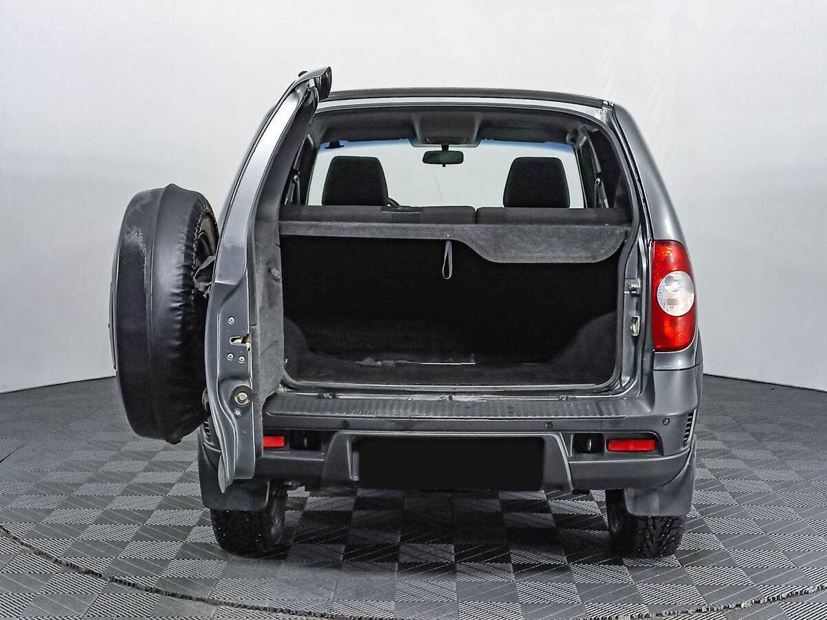 Chevrolet Niva б/у, 2017, Механическая. Фото: #7