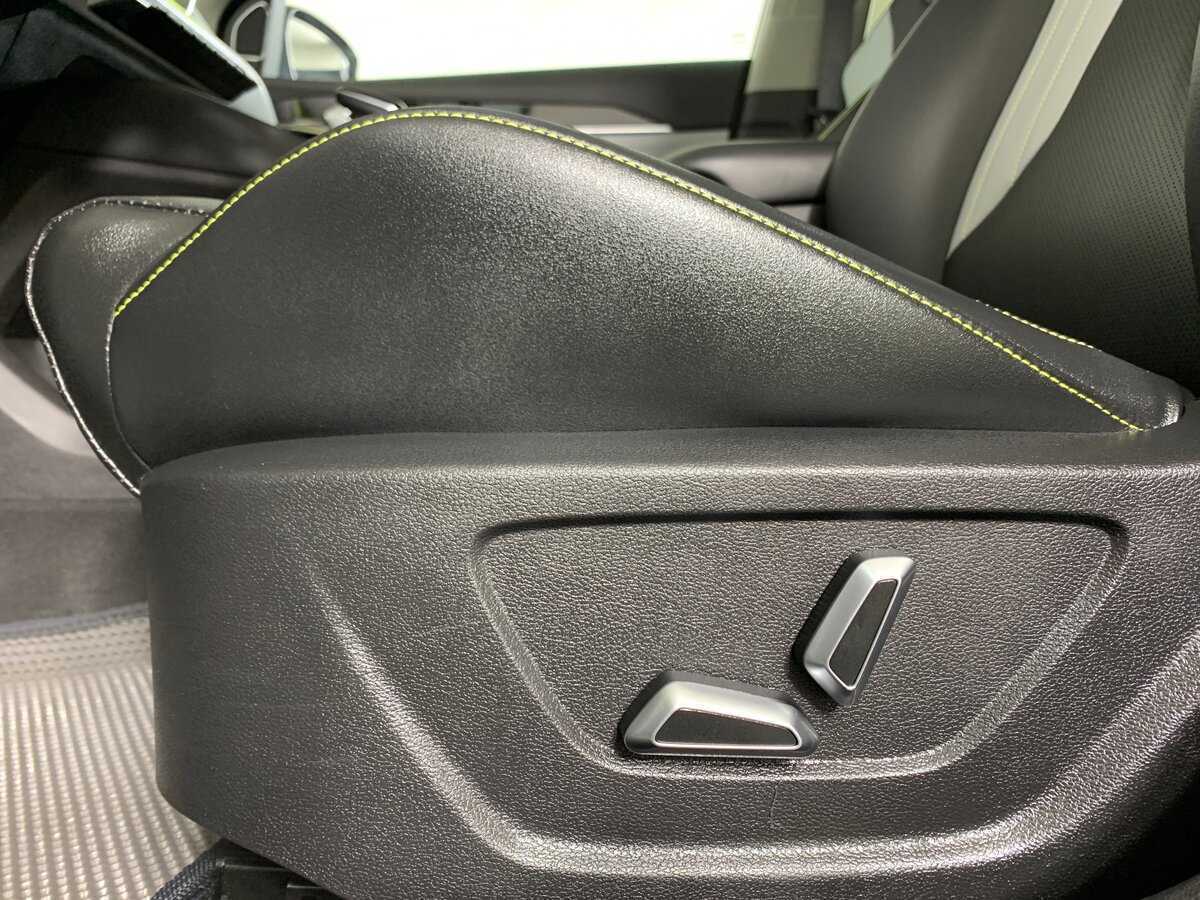 Geely Coolray б/у, 2023, Роботизированная. Фото: #16