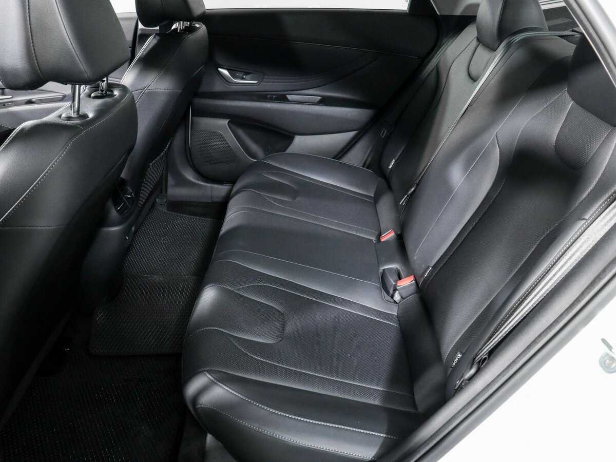 Хендай Елантра б/у, 2023, Вариатор. Фото: #9