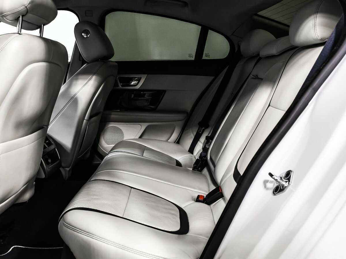 Jaguar XF б/у, 2012, Автоматическая. Фото: #12