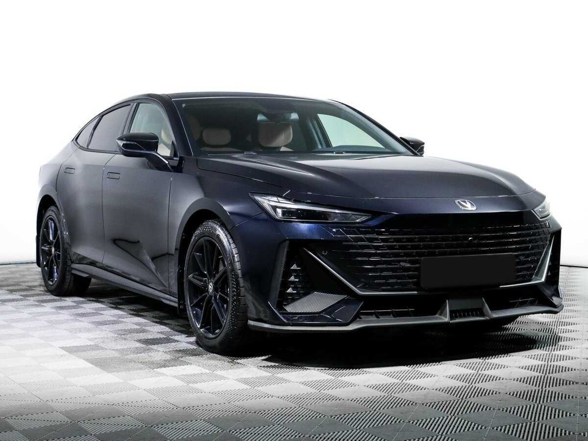 Changan UNI-V б/у, 2023, Роботизированная. Фото: #2