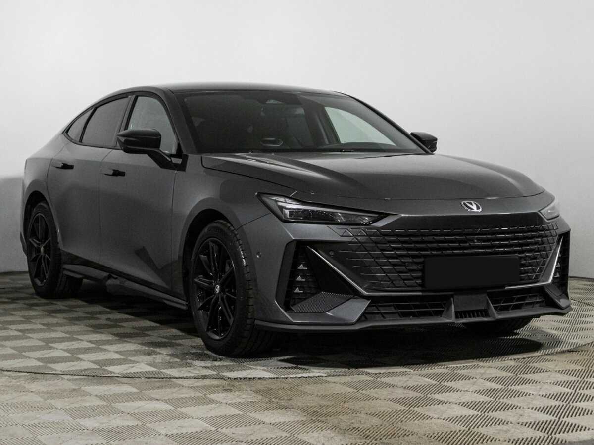 Changan UNI-V б/у, 2023, Роботизированная. Фото: #2