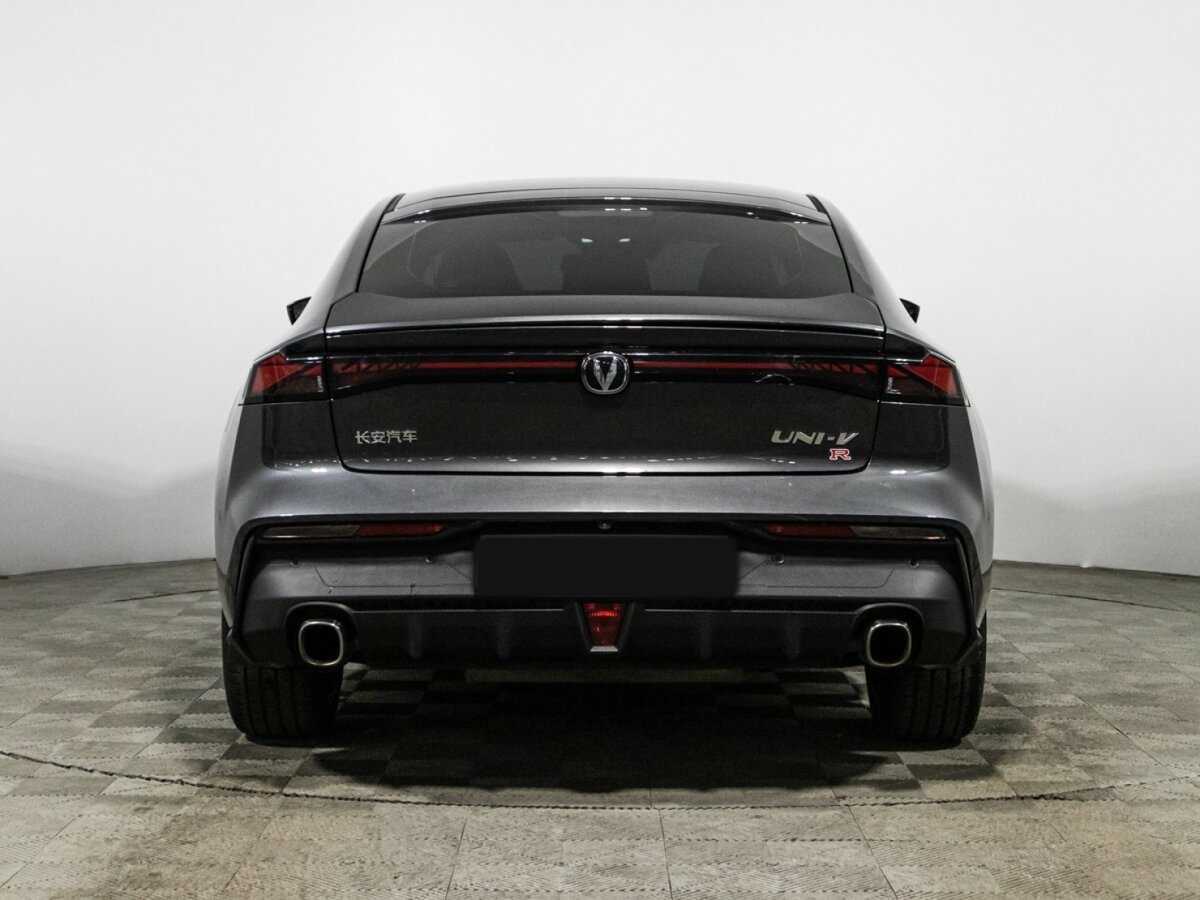 Changan UNI-V б/у, 2023, Роботизированная. Фото: #5
