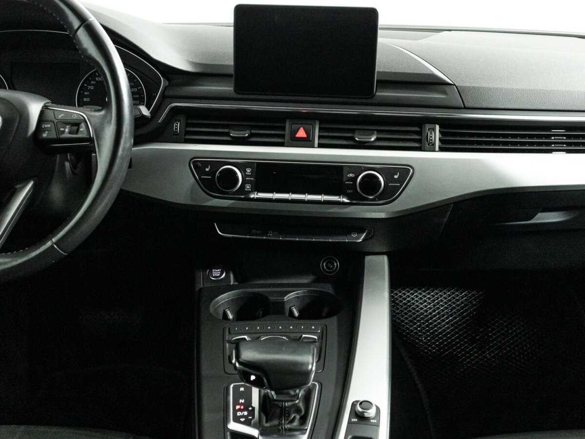 Audi A4 б/у, 2018, Роботизированная. Фото: #13