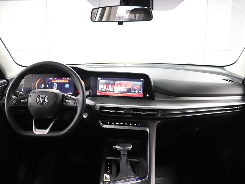 Changan CS35 Plus б/у, 2023, Роботизированная. Фото: #4