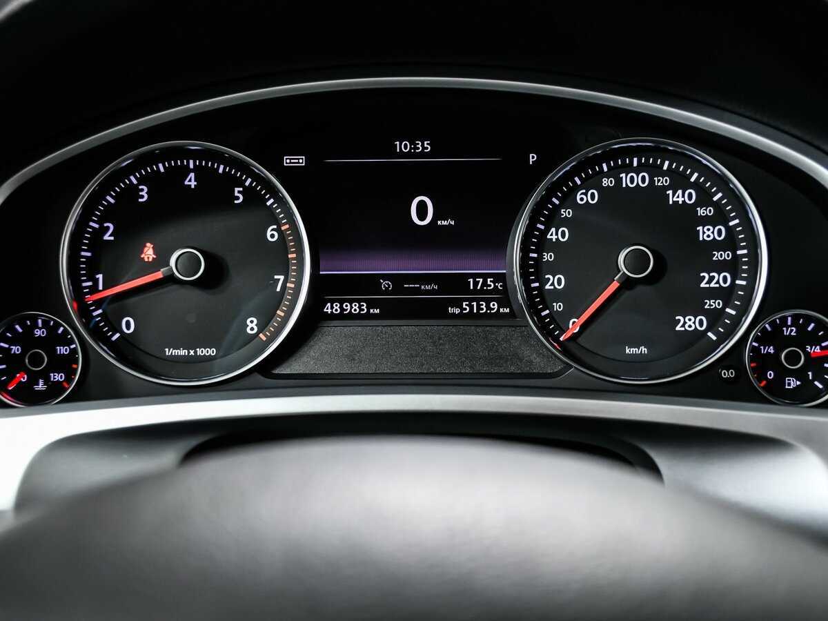 Volkswagen Touareg б/у, 2014, Автоматическая. Фото: #9