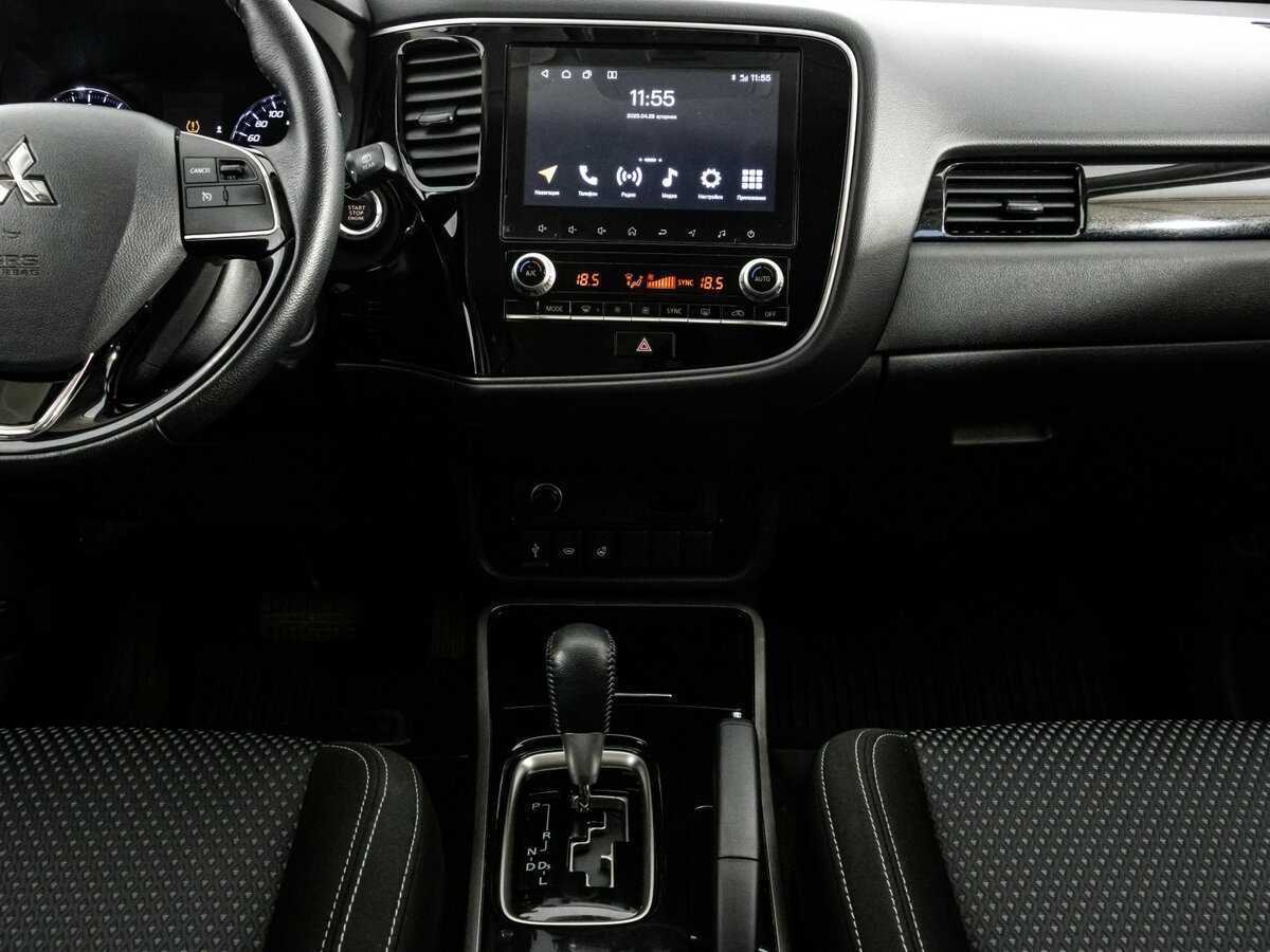 Mitsubishi Outlander б/у, 2021, Вариатор. Фото: #10