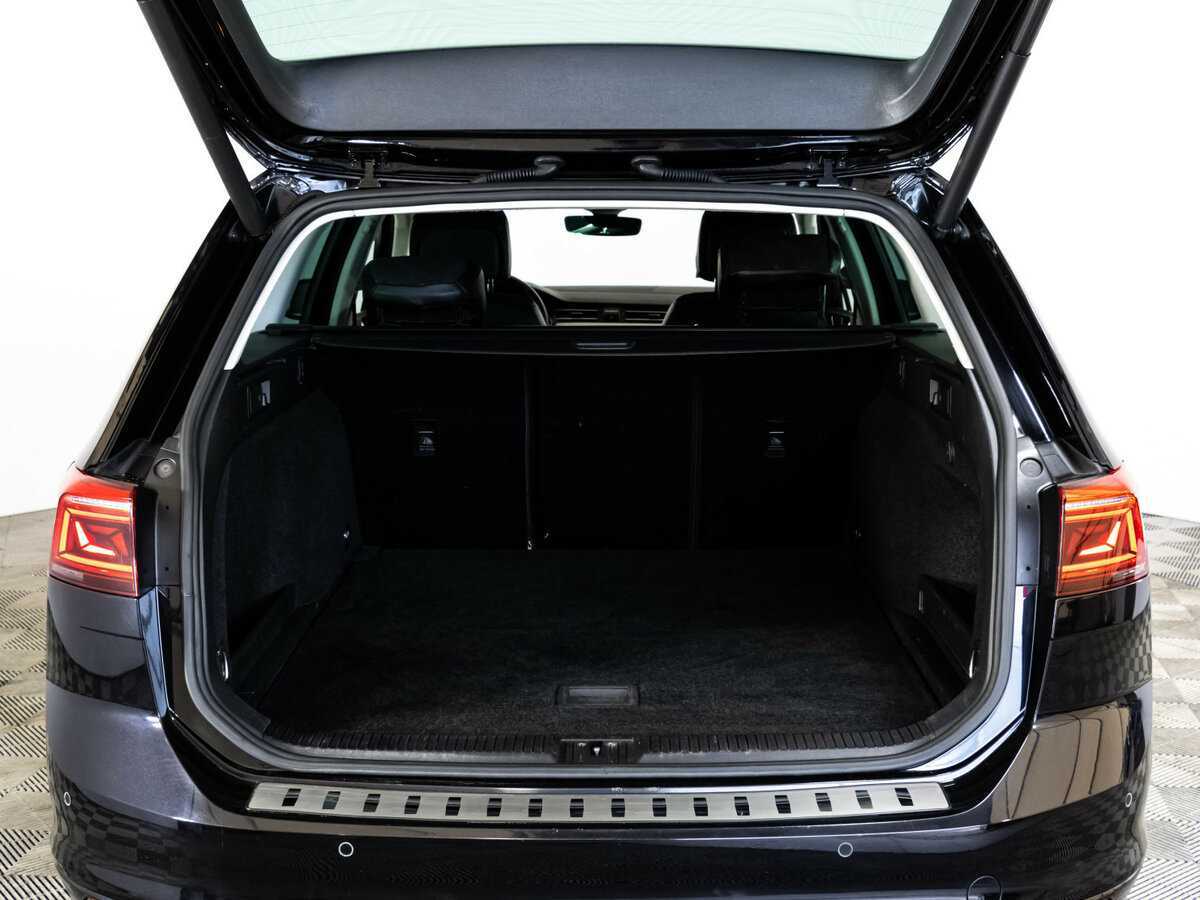 Volkswagen Passat б/у, 2020, Роботизированная. Фото: #21