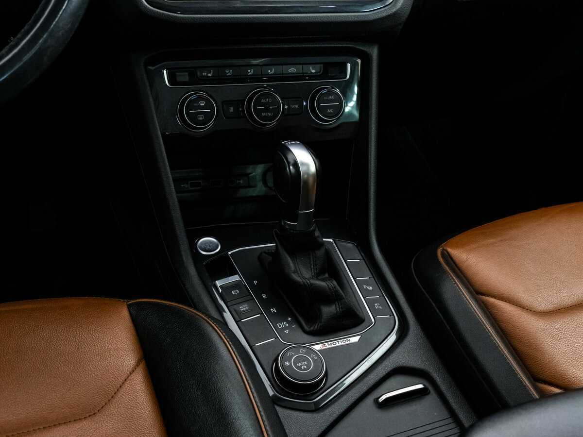 Volkswagen Tiguan б/у, 2018, Роботизированная. Фото: #13