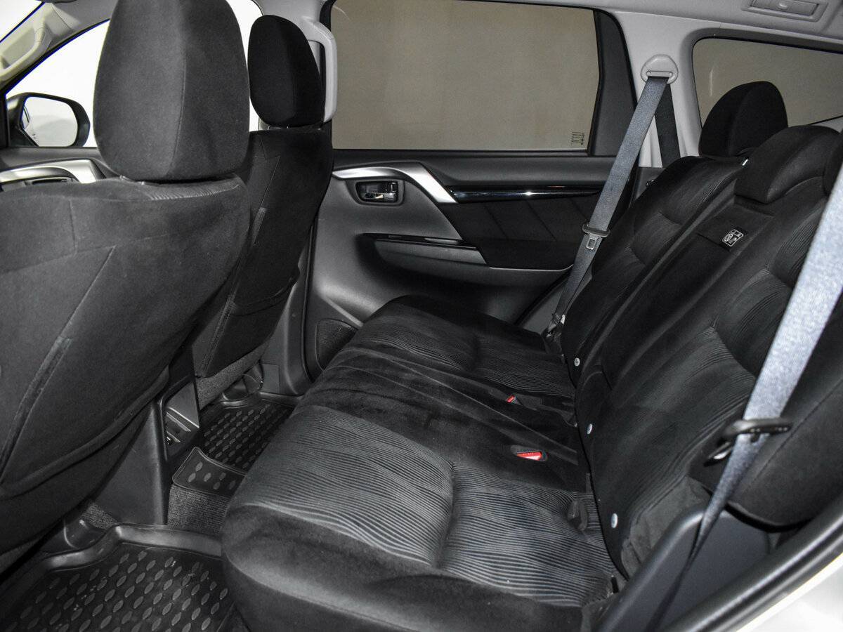 Mitsubishi Pajero Sport б/у, 2018, Автоматическая. Фото: #12