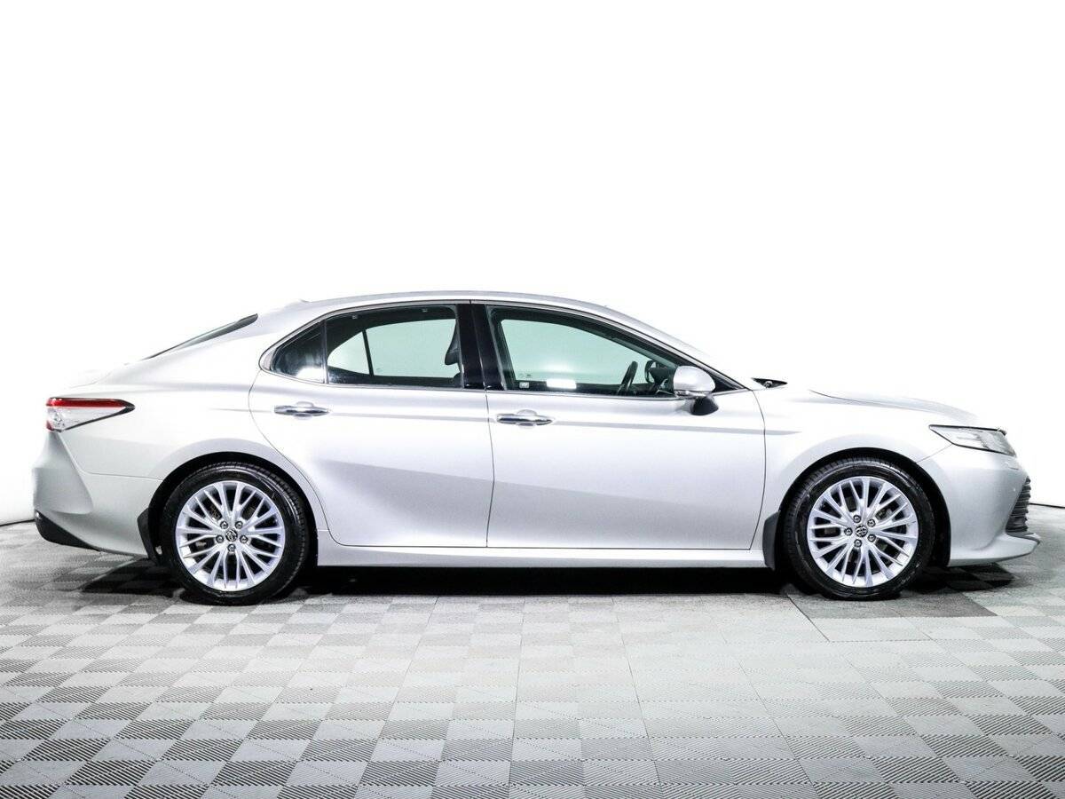 Toyota Camry б/у, 2018, Автоматическая. Фото: #3