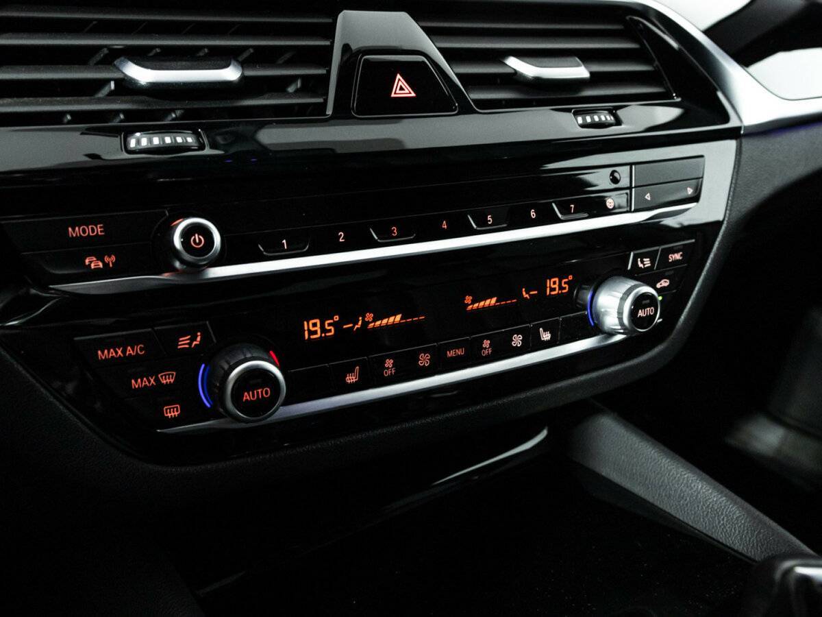 BMW 5 серии б/у, 2017, Автоматическая. Фото: #18