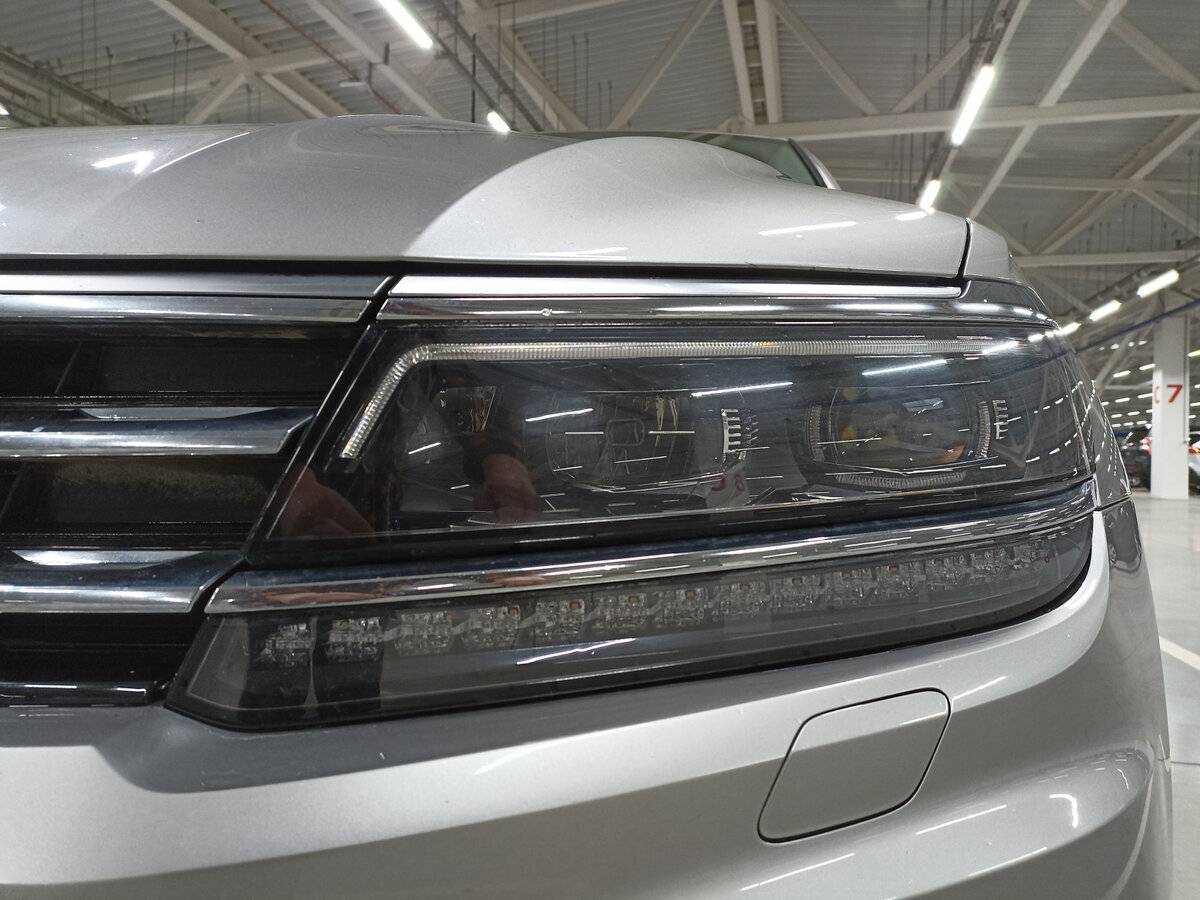 Volkswagen Tiguan б/у, 2017, Роботизированная. Фото: #16