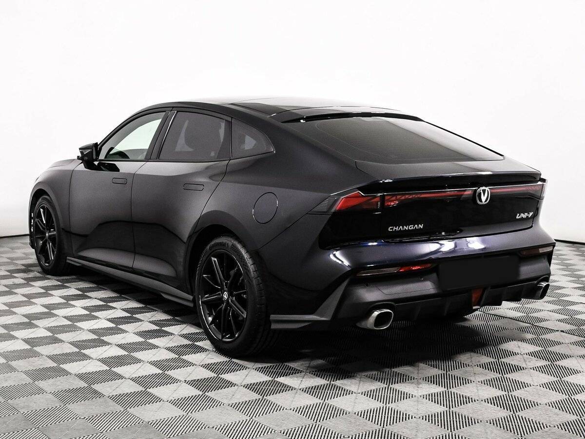 Changan UNI-V б/у, 2022, Роботизированная. Фото: #6