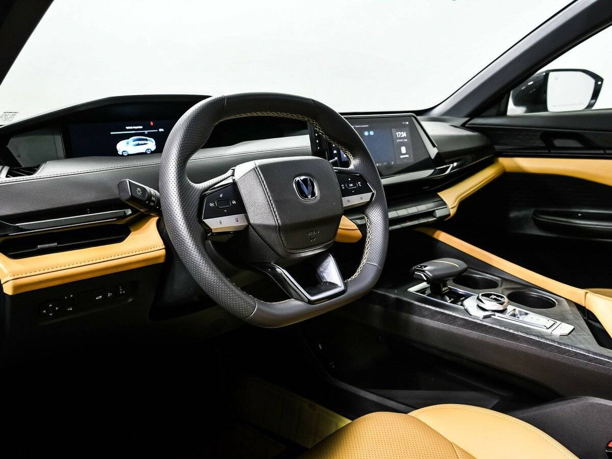 Changan UNI-V б/у, 2022, Роботизированная. Фото: #12