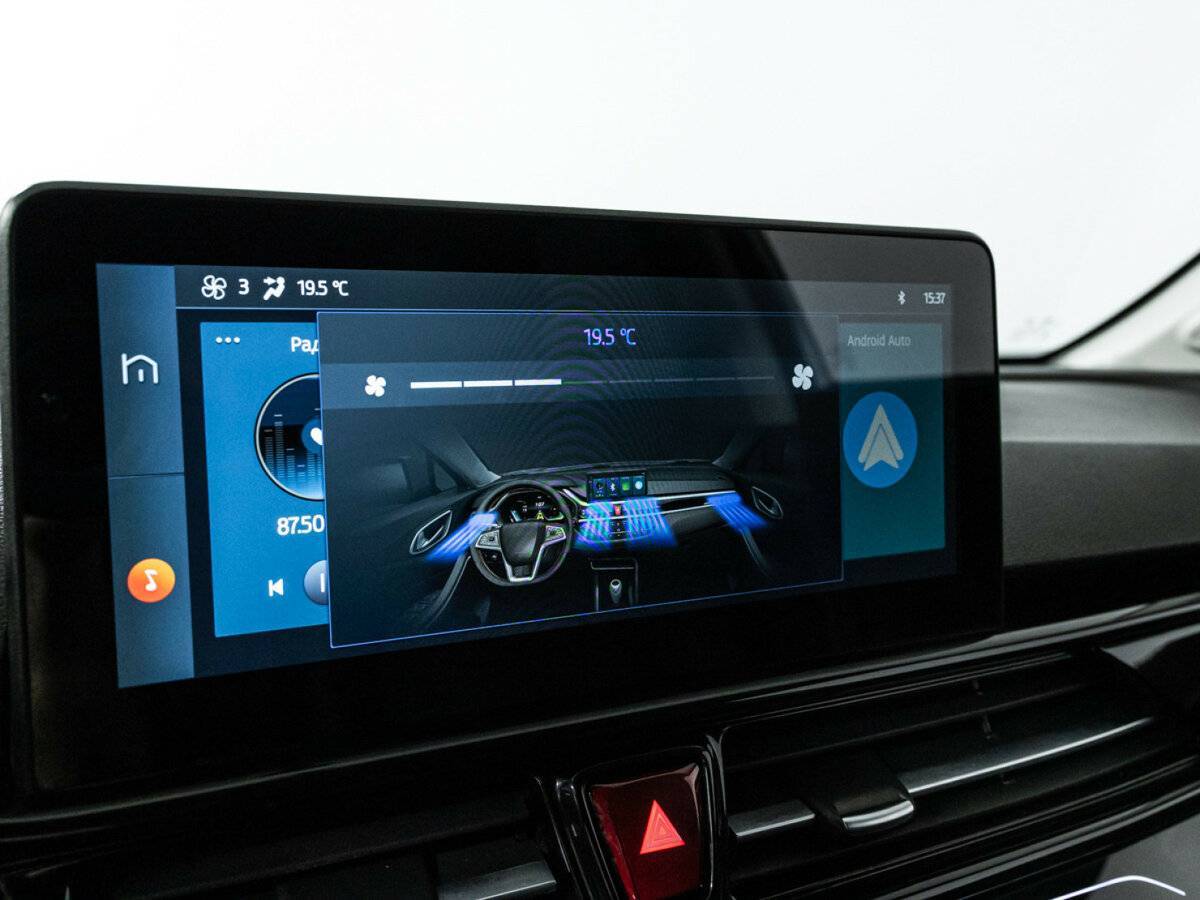 Москвич 3 б/у, 2023, Механическая. Фото: #17