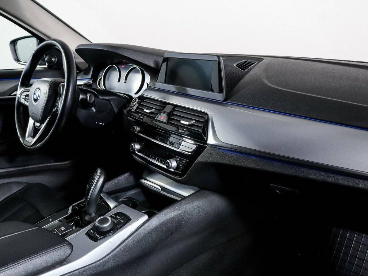 BMW 5 серии б/у, 2018, Автоматическая. Фото: #3