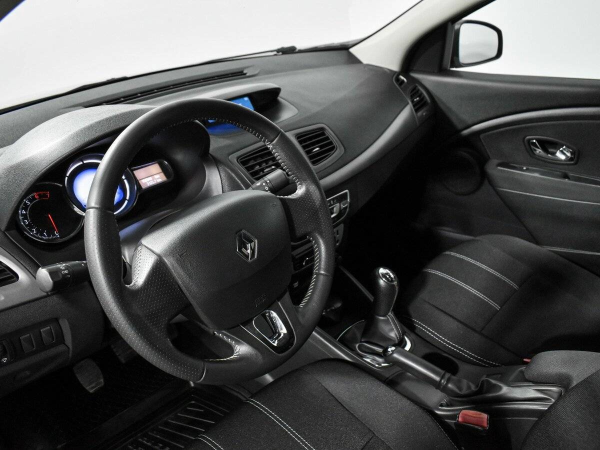 Renault Fluence б/у, 2013, Механическая. Фото: #6