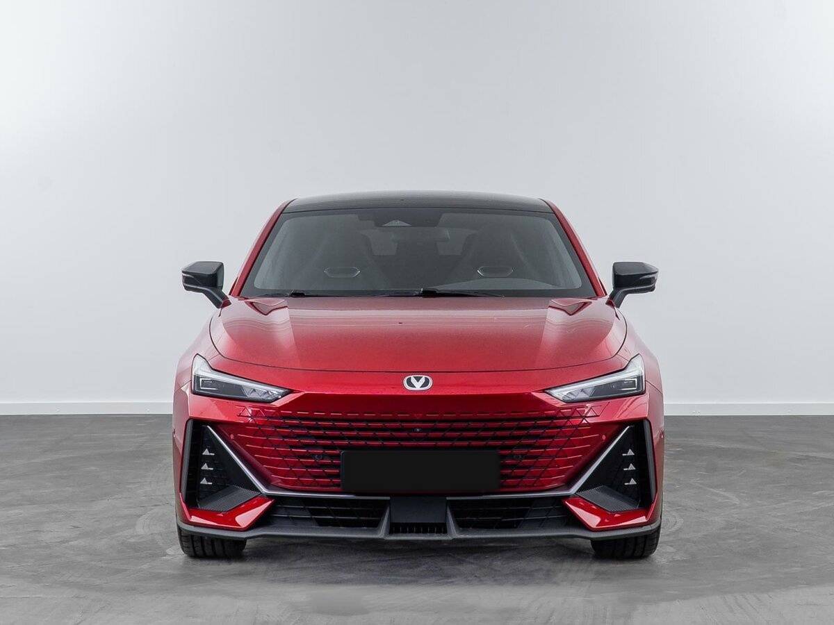 Changan UNI-V б/у, 2023, Роботизированная. Фото: #2