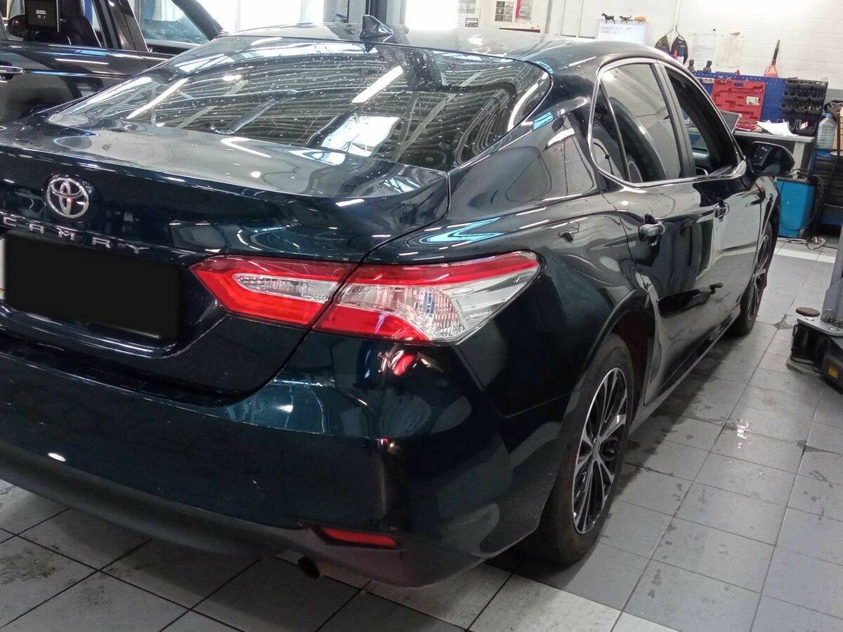 Toyota Camry б/у, 2020, Автоматическая. Фото: #2