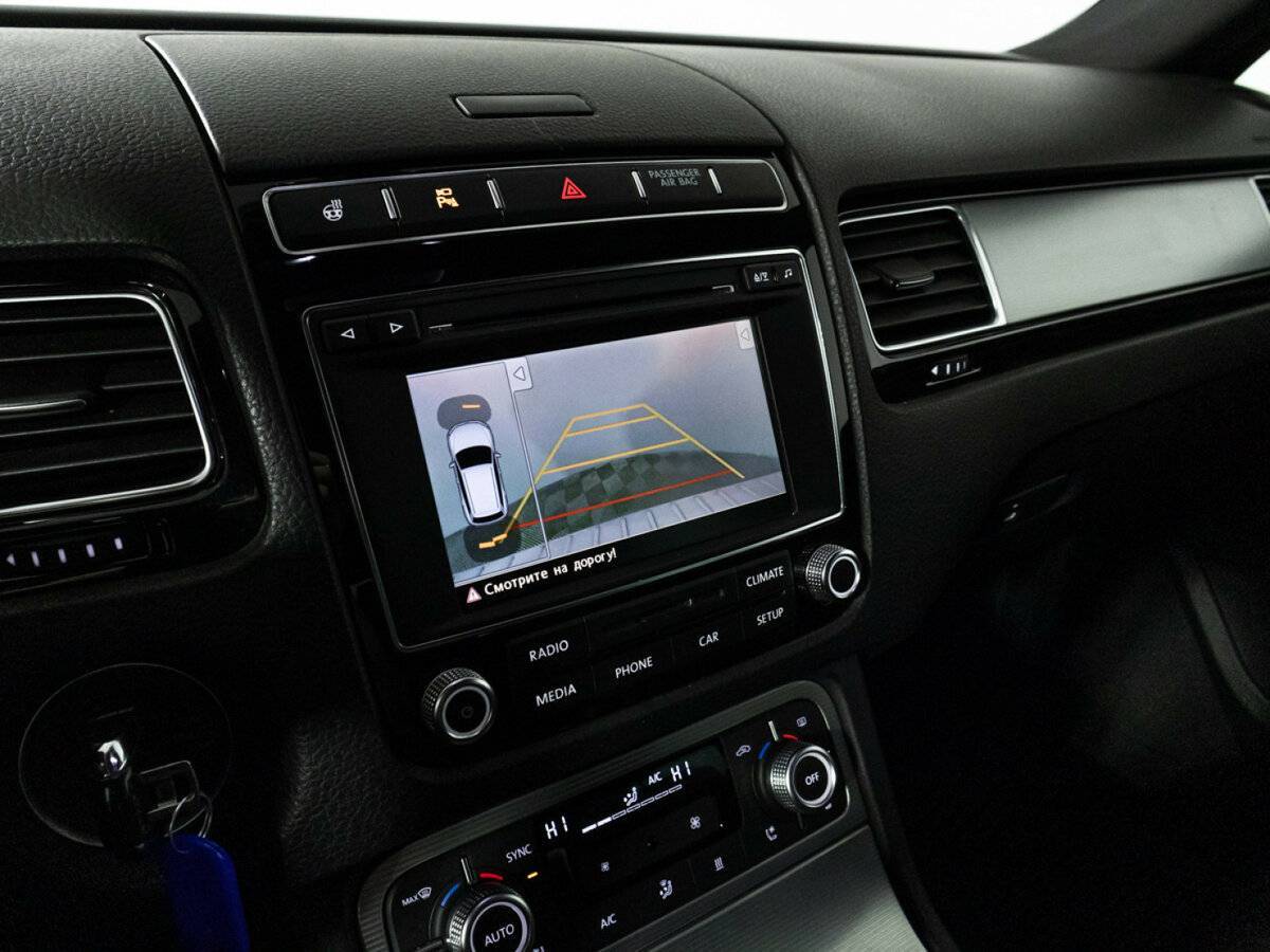 Volkswagen Touareg б/у, 2016, Автоматическая. Фото: #17