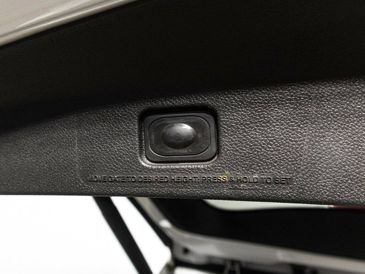 Ford Explorer б/у, 2012, Автоматическая. Фото: #12