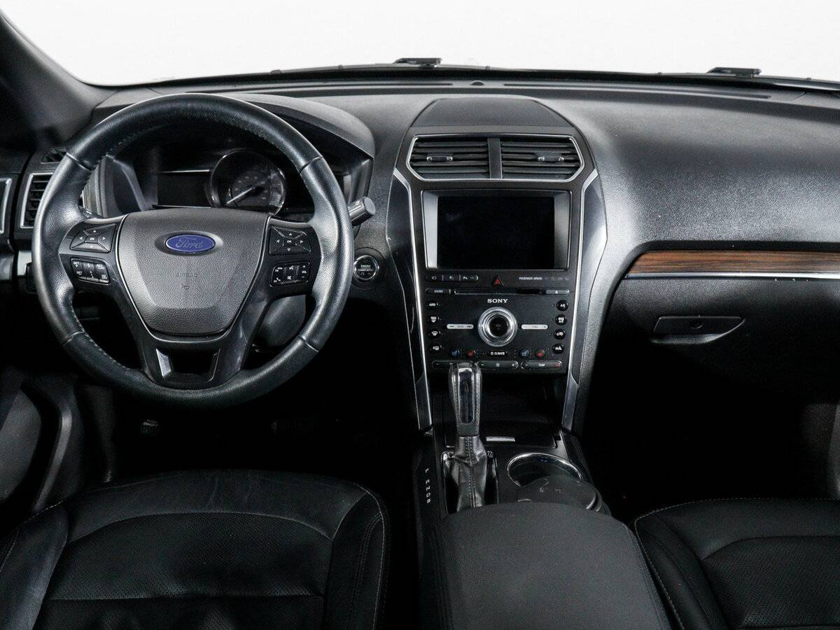 Ford Explorer б/у, 2017, Автоматическая. Фото: #11