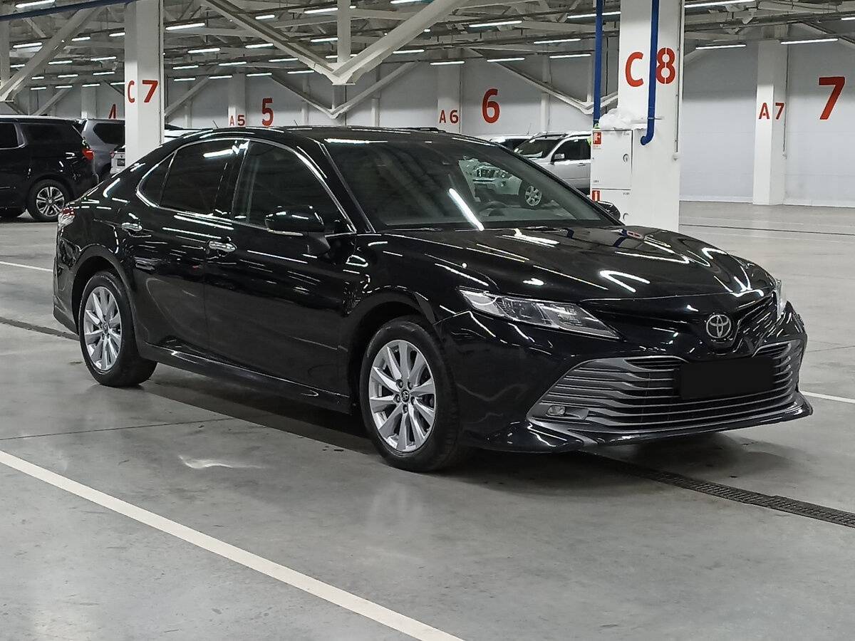 Toyota Camry б/у, 2019, Автоматическая. Фото: #2