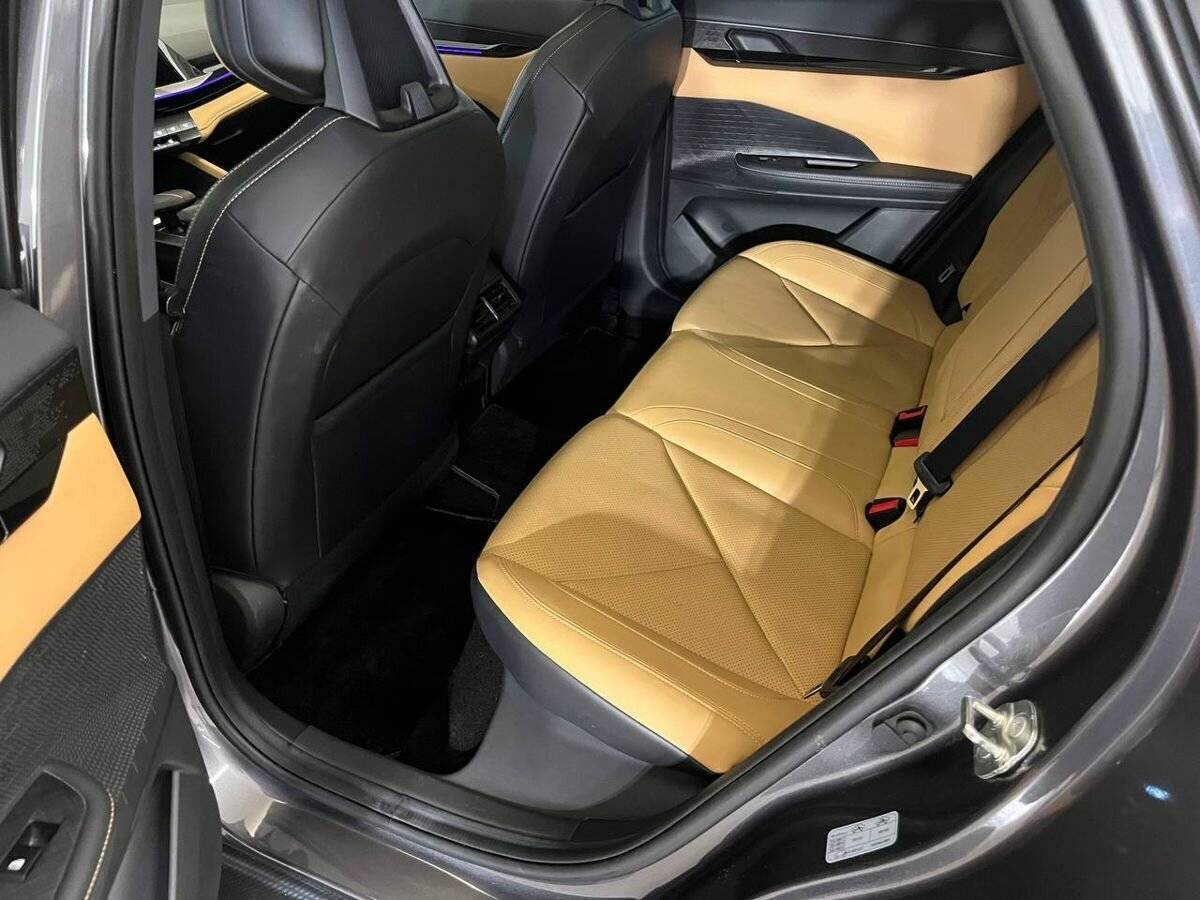 Changan UNI-V б/у, 2023, Роботизированная. Фото: #12