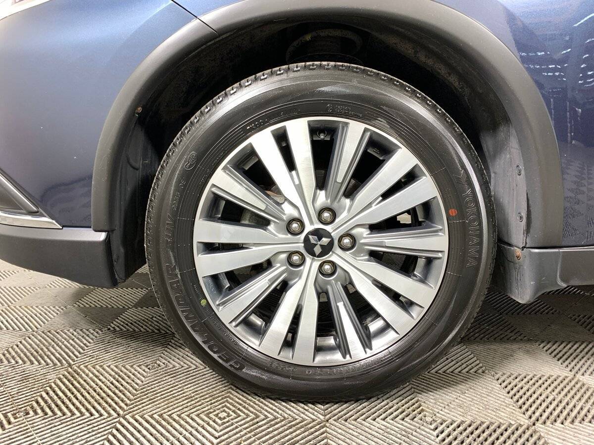 Mitsubishi Outlander б/у, 2020, Вариатор. Фото: #8