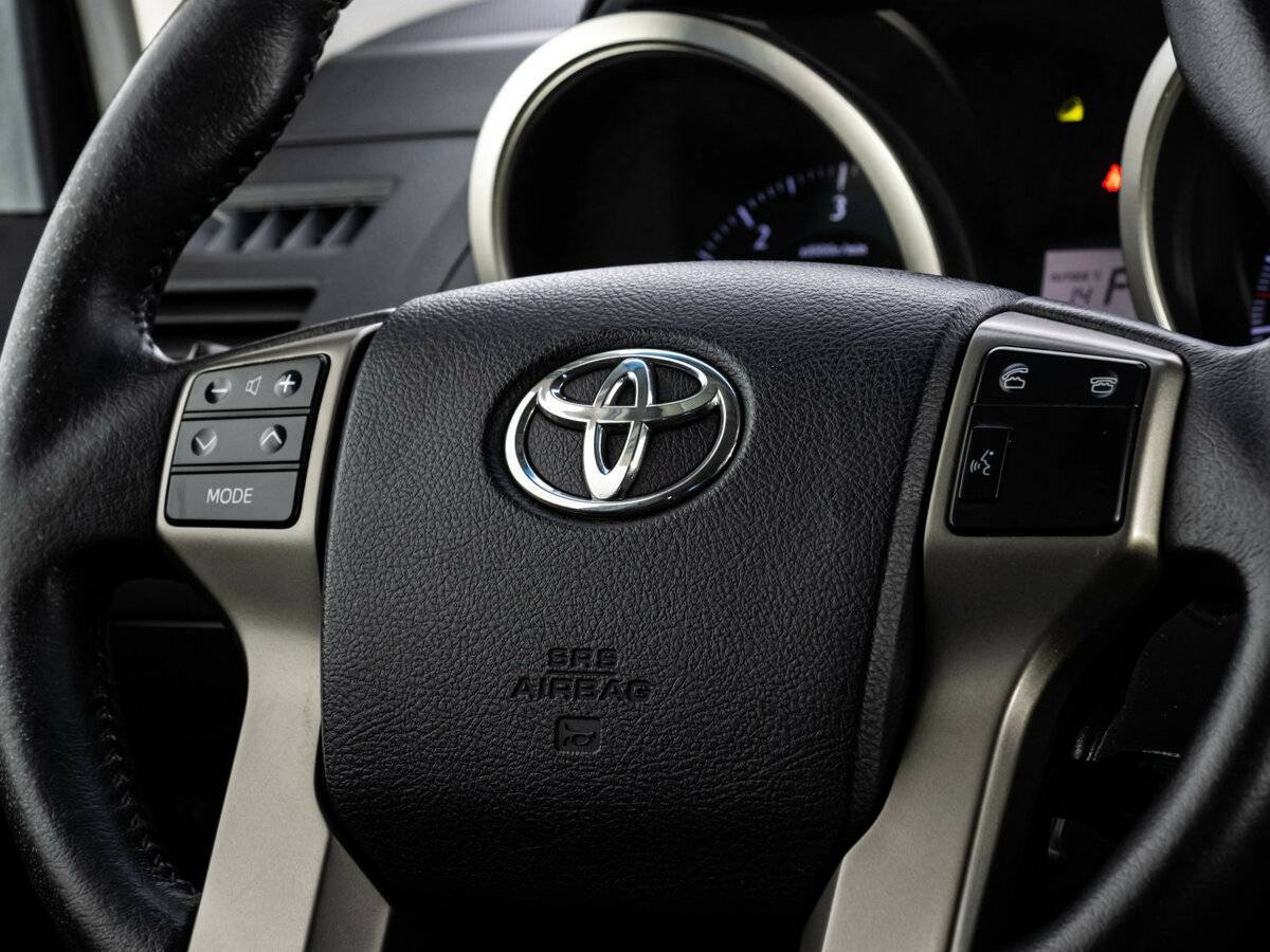 Toyota Land Cruiser Prado б/у, 2013, Автоматическая. Фото: #12