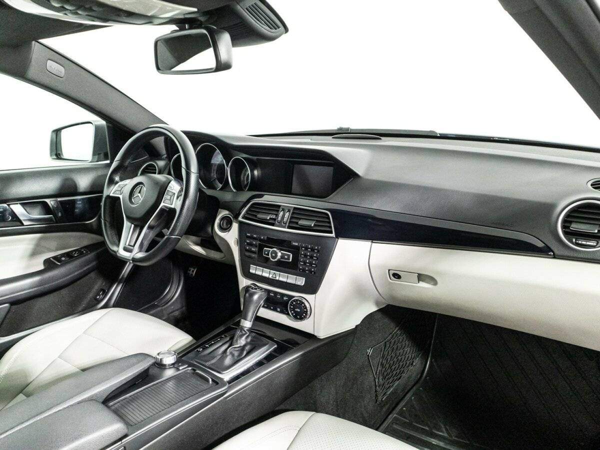 Mercedes-Benz C-Класс б/у, 2012, Автоматическая. Фото: #8