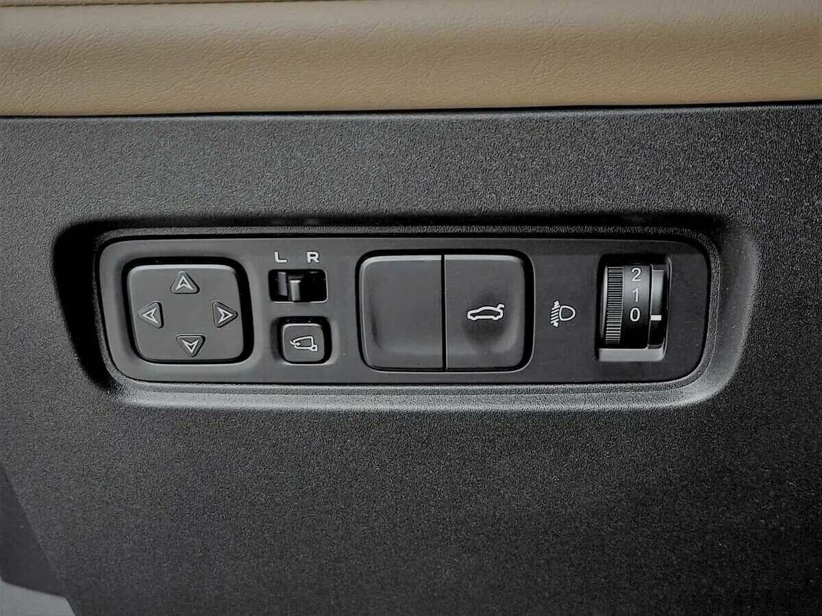 Changan UNI-V б/у, 2023, Роботизированная. Фото: #7