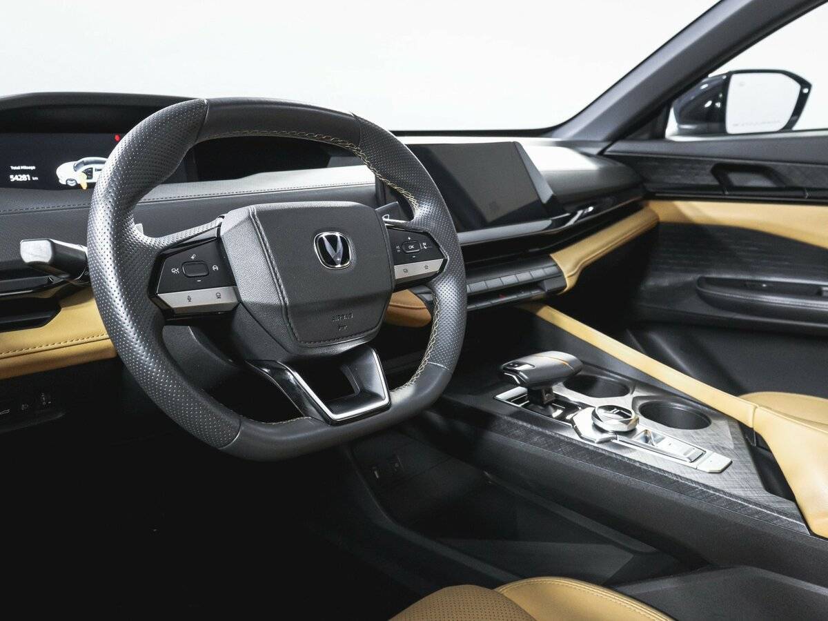 Changan UNI-V б/у, 2022, Роботизированная. Фото: #10