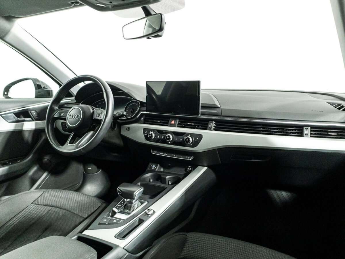 Audi A4 б/у, 2020, Роботизированная. Фото: #8