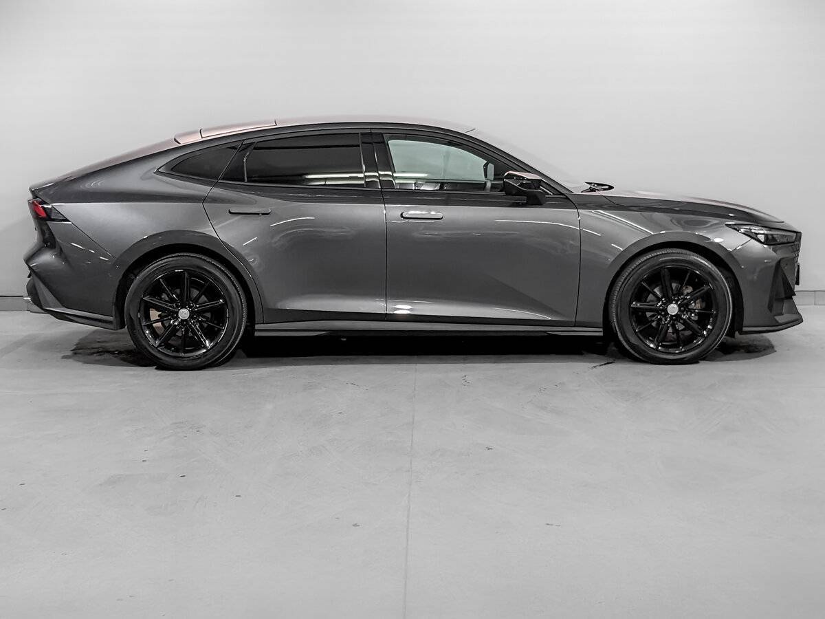 Changan UNI-V б/у, 2023, Роботизированная. Фото: #3