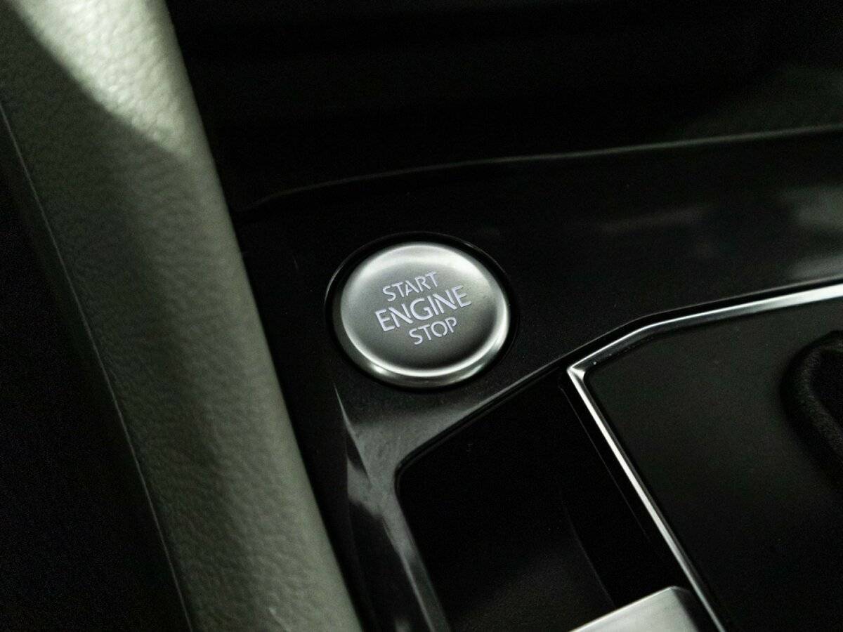 Volkswagen Tiguan б/у, 2018, Роботизированная. Фото: #18