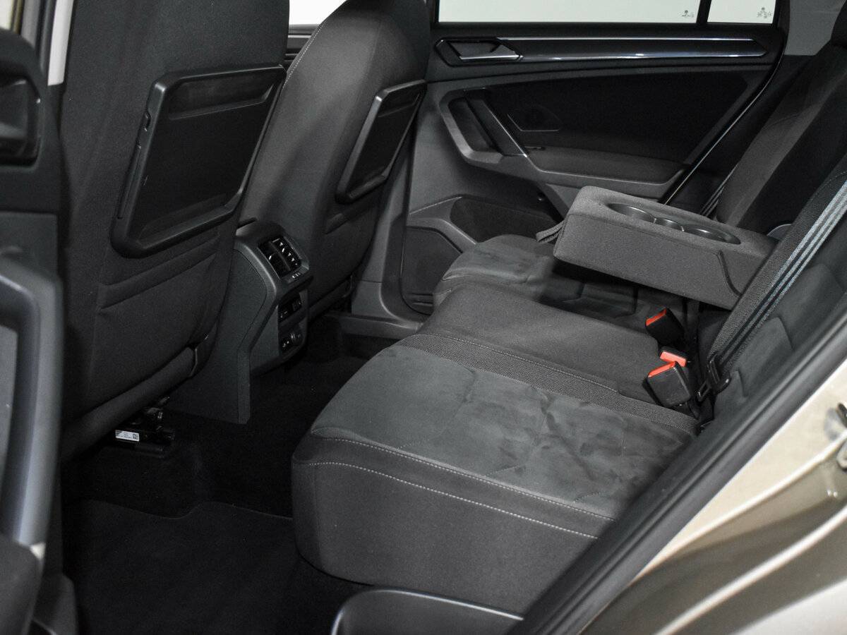 Volkswagen Tiguan б/у, 2018, Роботизированная. Фото: #12