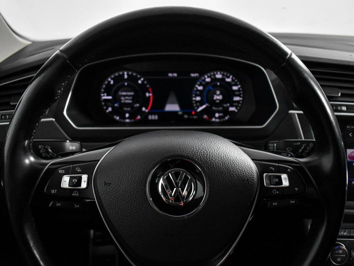 Volkswagen Tiguan б/у, 2018, Роботизированная. Фото: #19