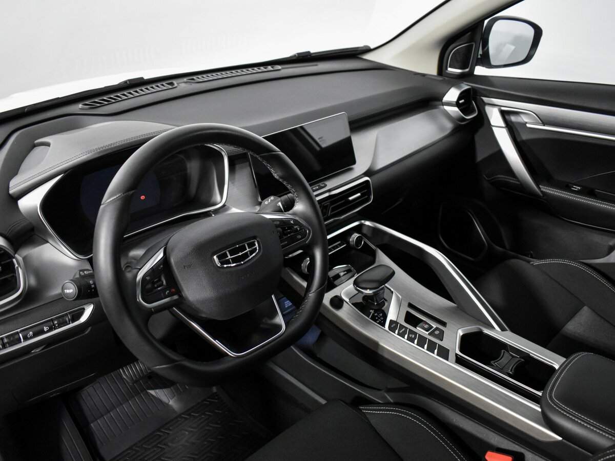 Geely Coolray б/у, 2023, Роботизированная. Фото: #8