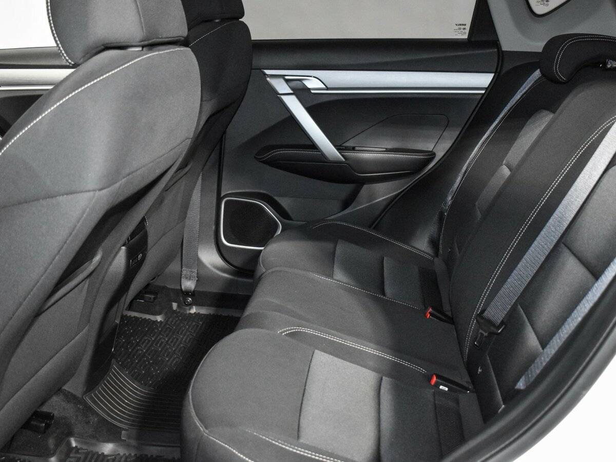 Geely Coolray б/у, 2023, Роботизированная. Фото: #13