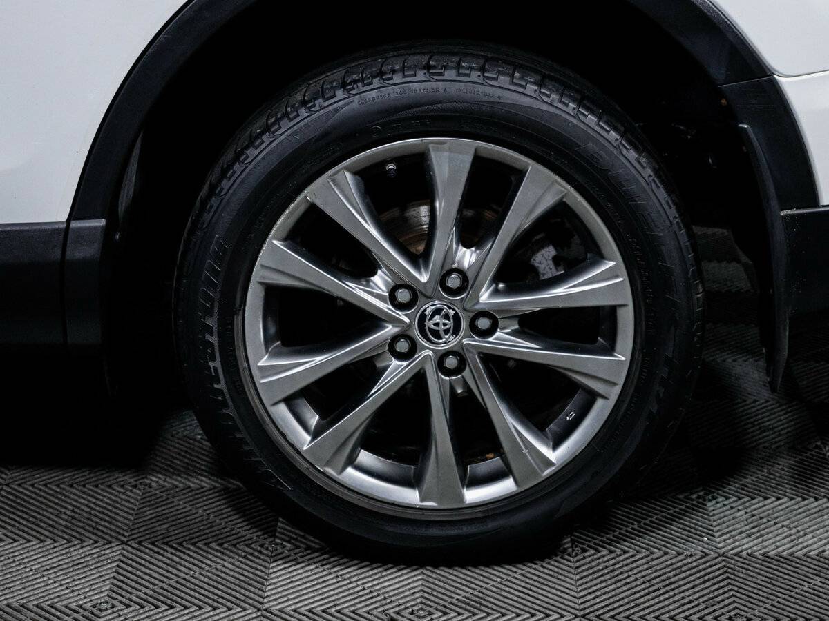 Toyota RAV4 б/у, 2018, Автоматическая. Фото: #14