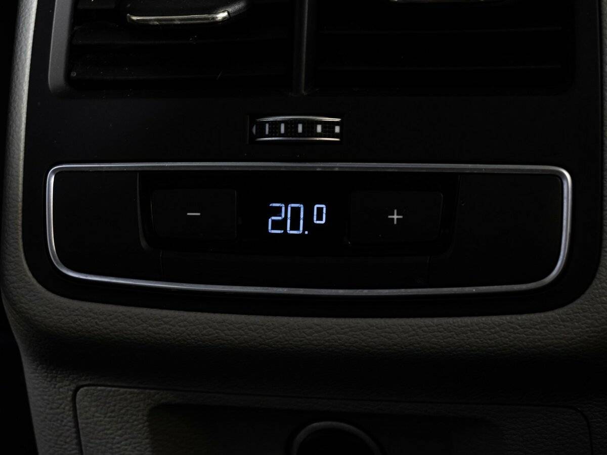 Audi A4 б/у, 2017, Роботизированная. Фото: #28